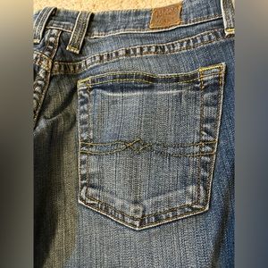 Lucky Brand low rise jeans size 26/2